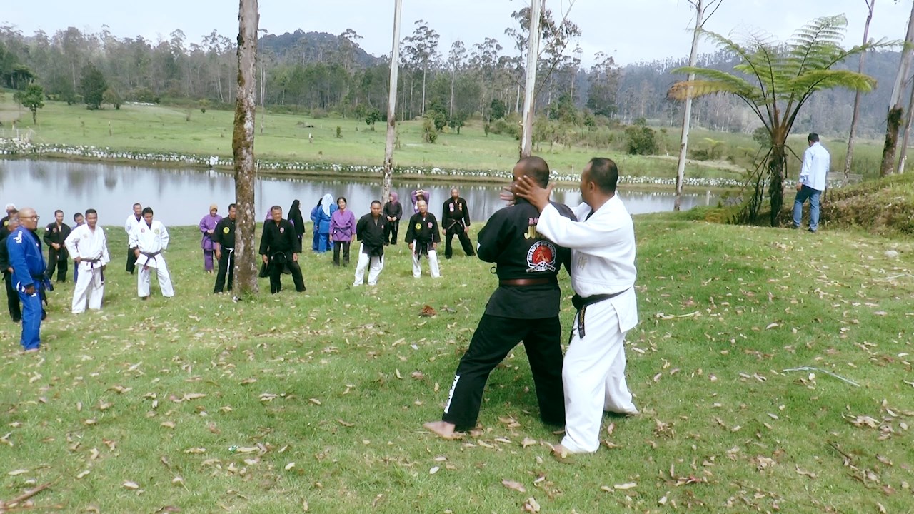 KJI Koporyu Jujitsu Indonesia menggelar kegiatan Akselerasi – Gashuku di Ciwidey